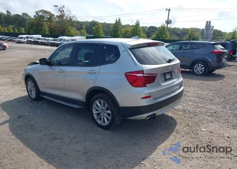 2014 BMW X3 xDrive28I z USA, uszkodzony, nr VIN 5UXWX9C55E0D23129
